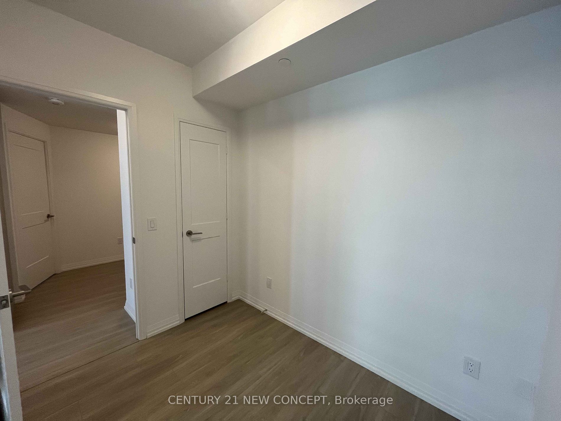8 Widmer St, #3211