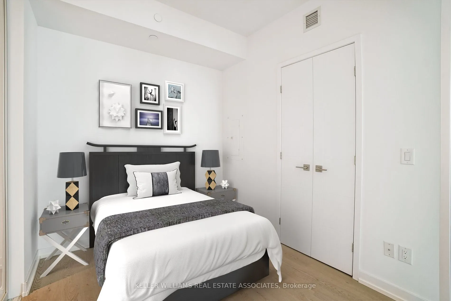 488 University Ave, #2302