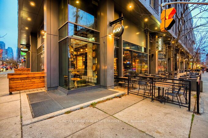 111 Bathurst St, #1301
