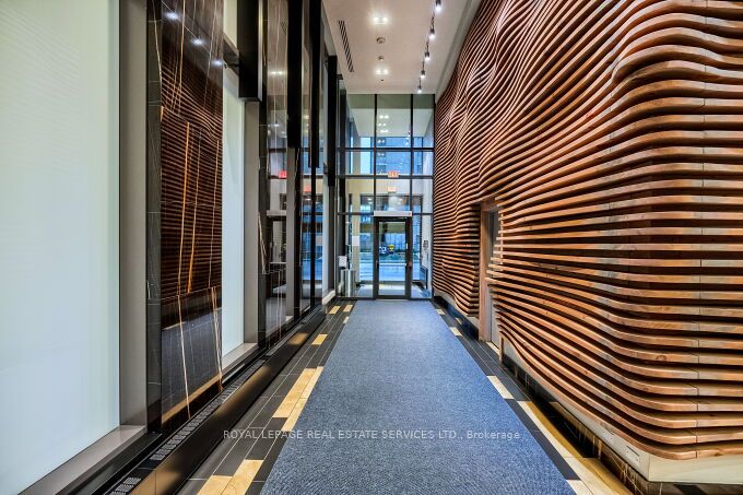 111 Bathurst St, #1301