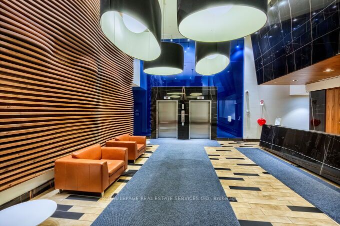 111 Bathurst St, #1301