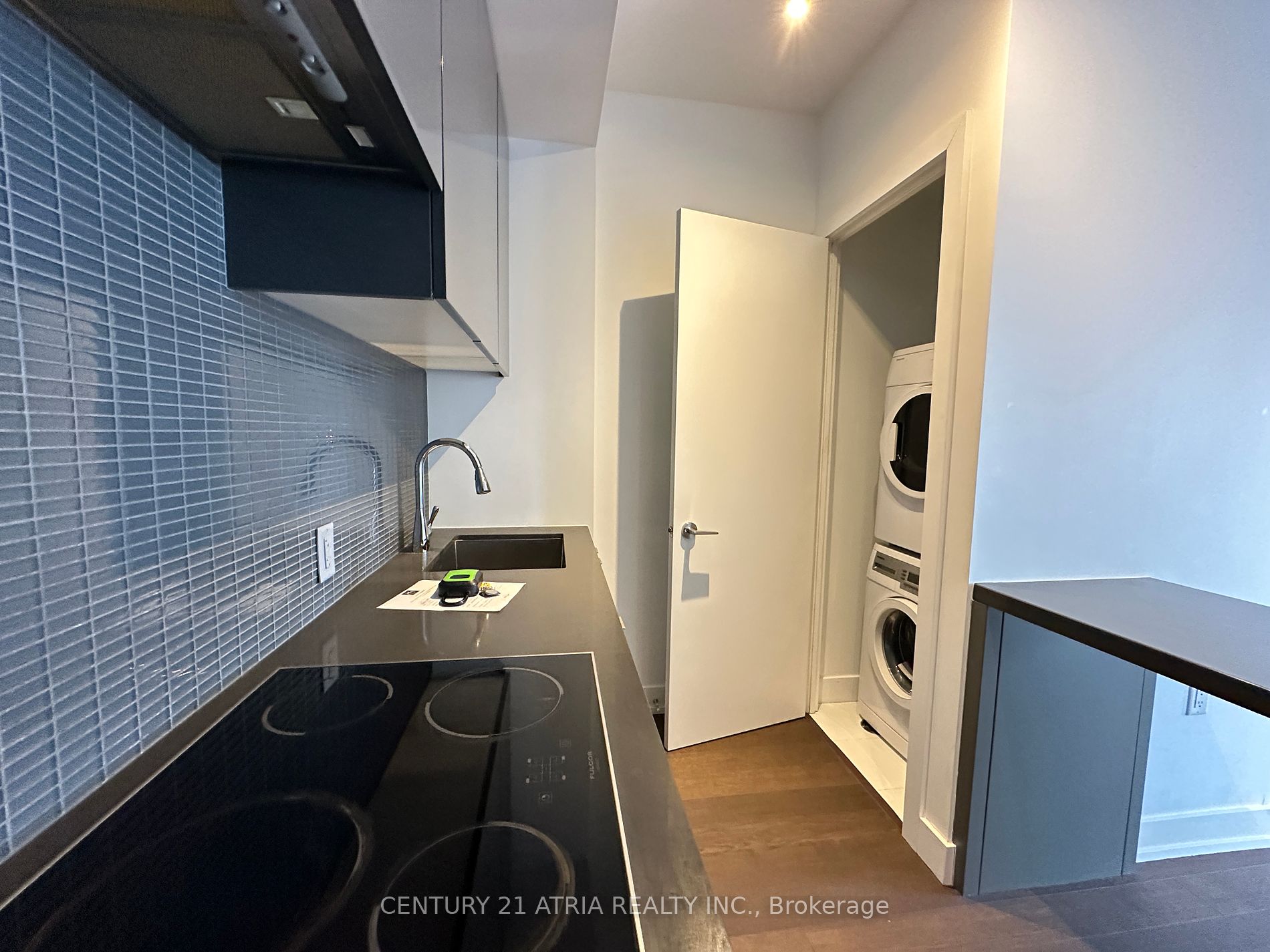 7 Grenville St, #2803
