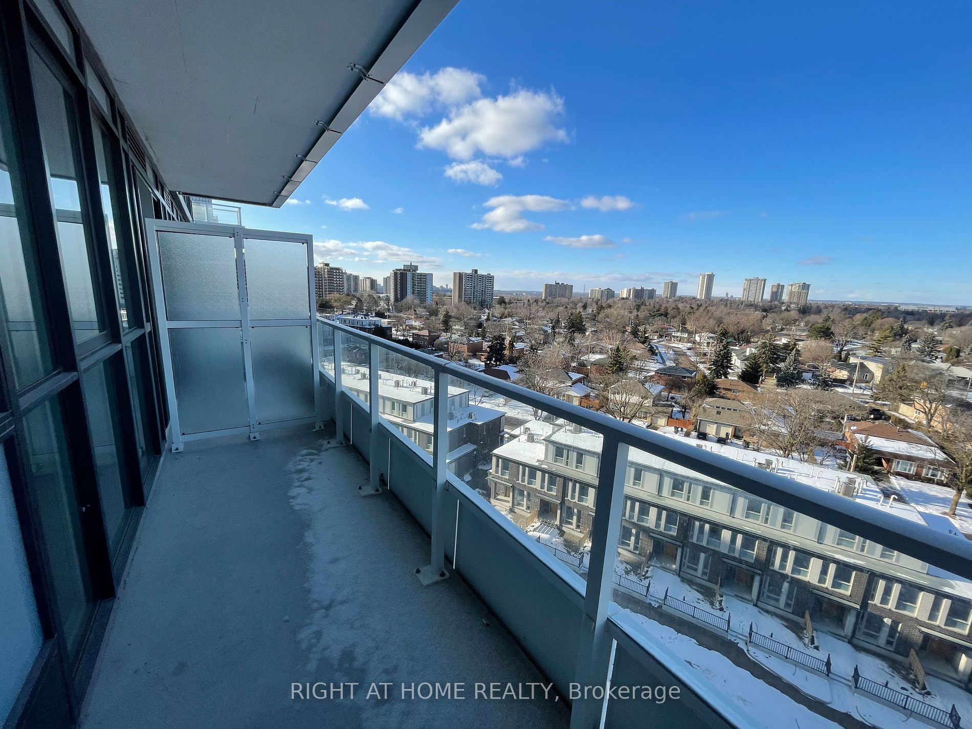 180 Fairview Mall Dr, ##908