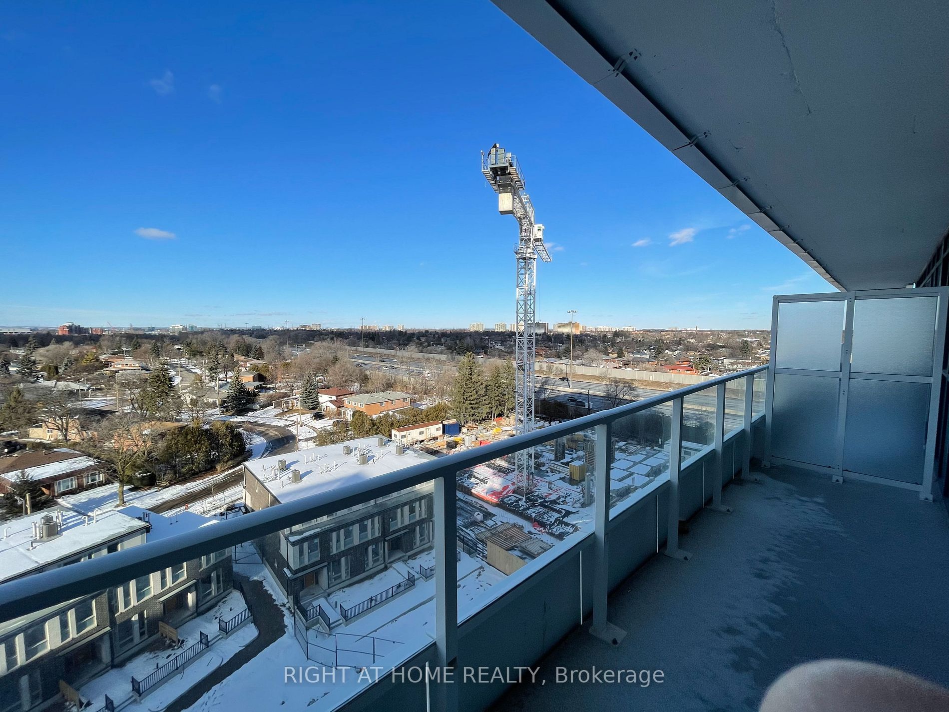 180 Fairview Mall Dr, ##908