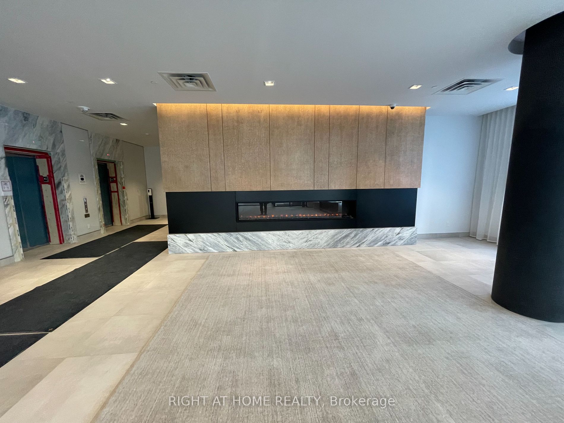 180 Fairview Mall Dr, ##908