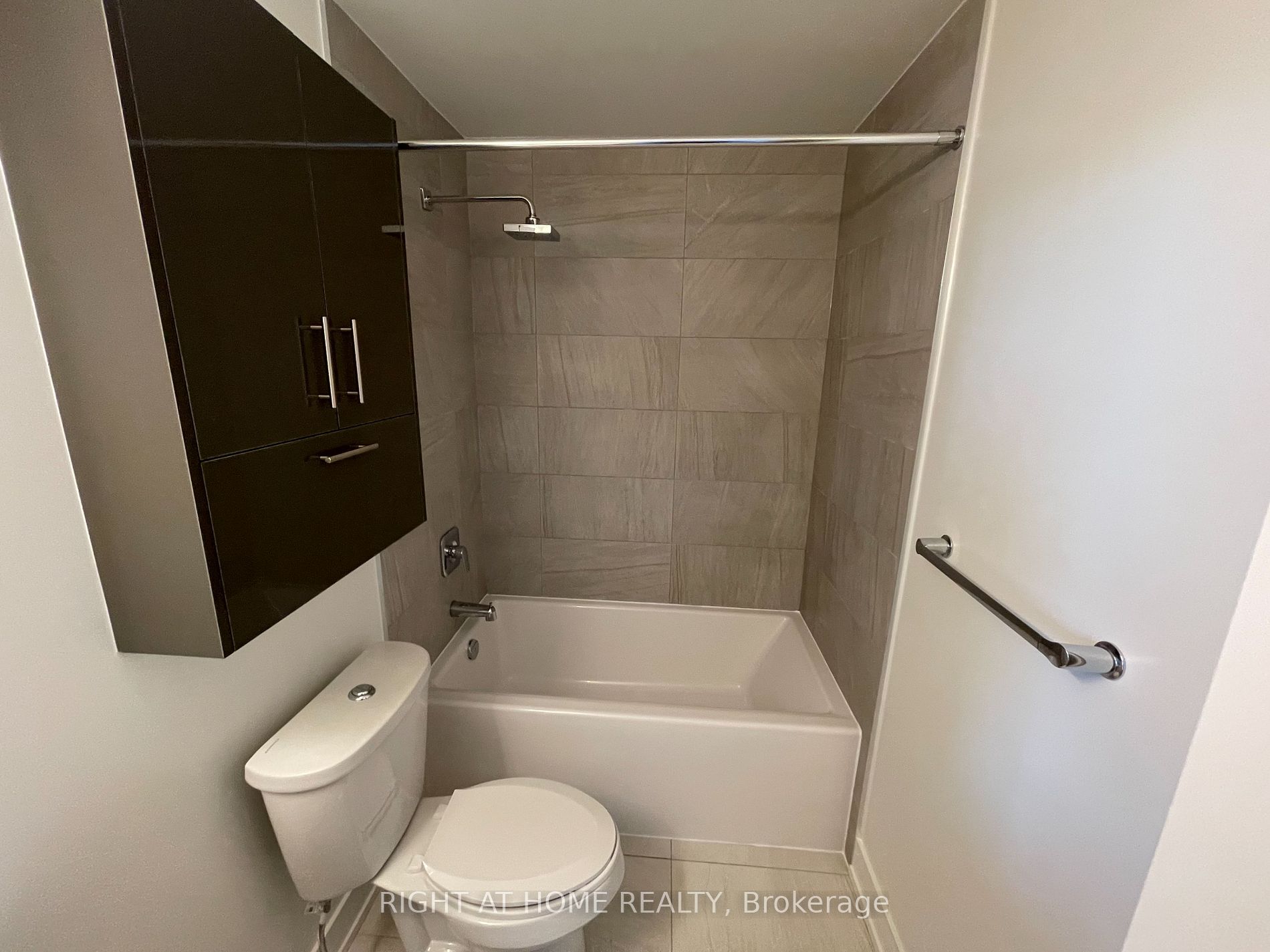 180 Fairview Mall Dr, ##908