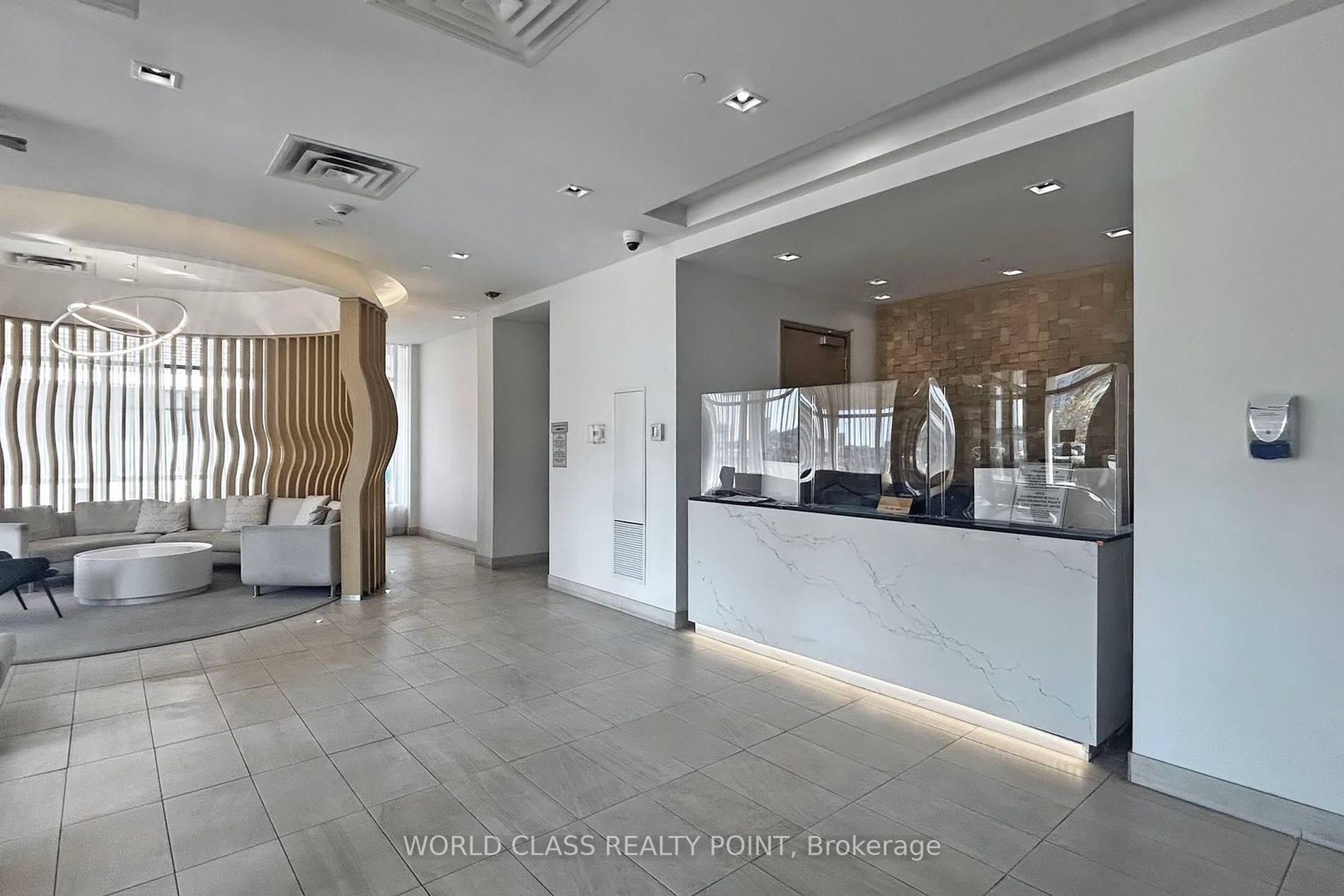 150 Fairview Mall Dr E, #611