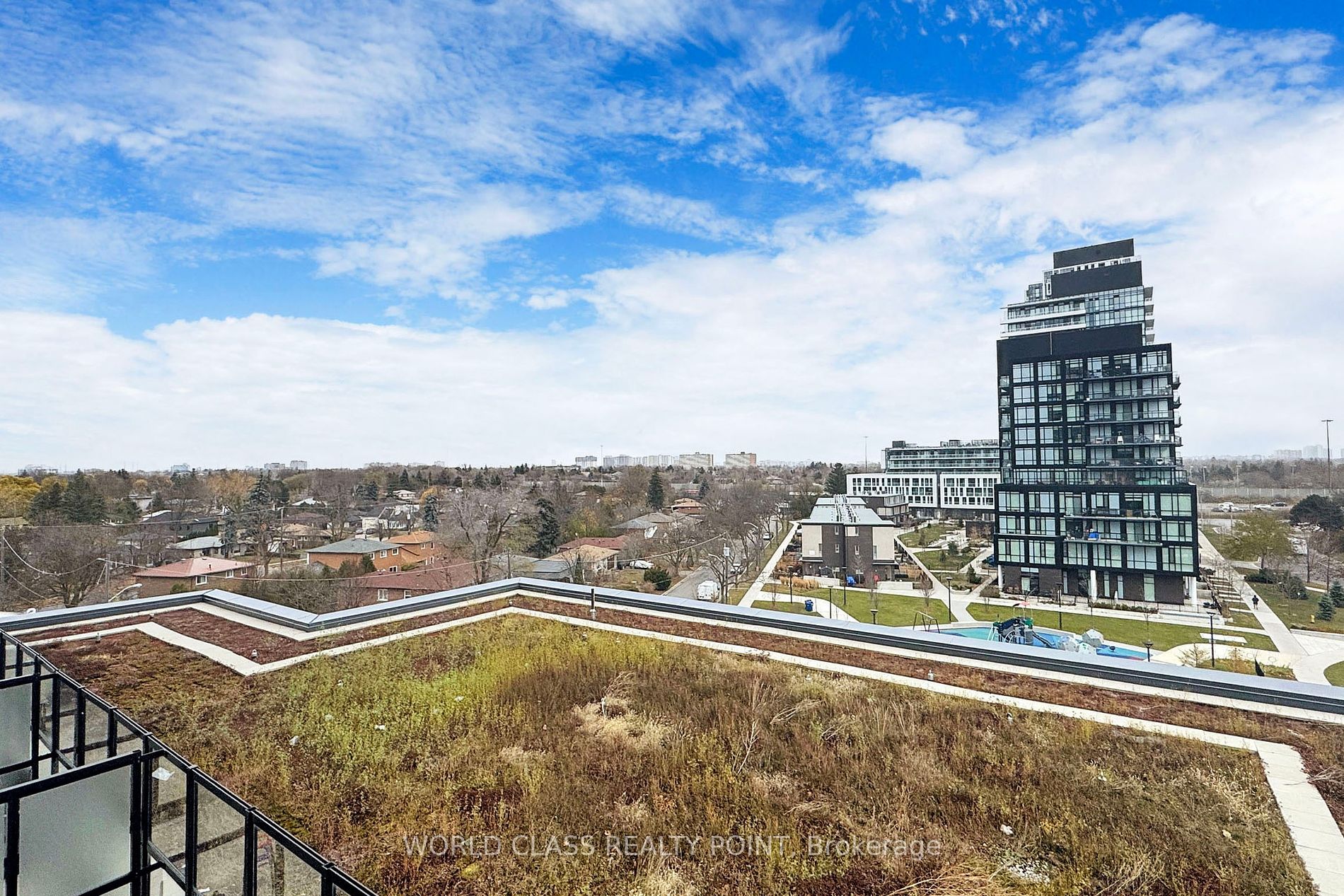 150 Fairview Mall Dr E, #611