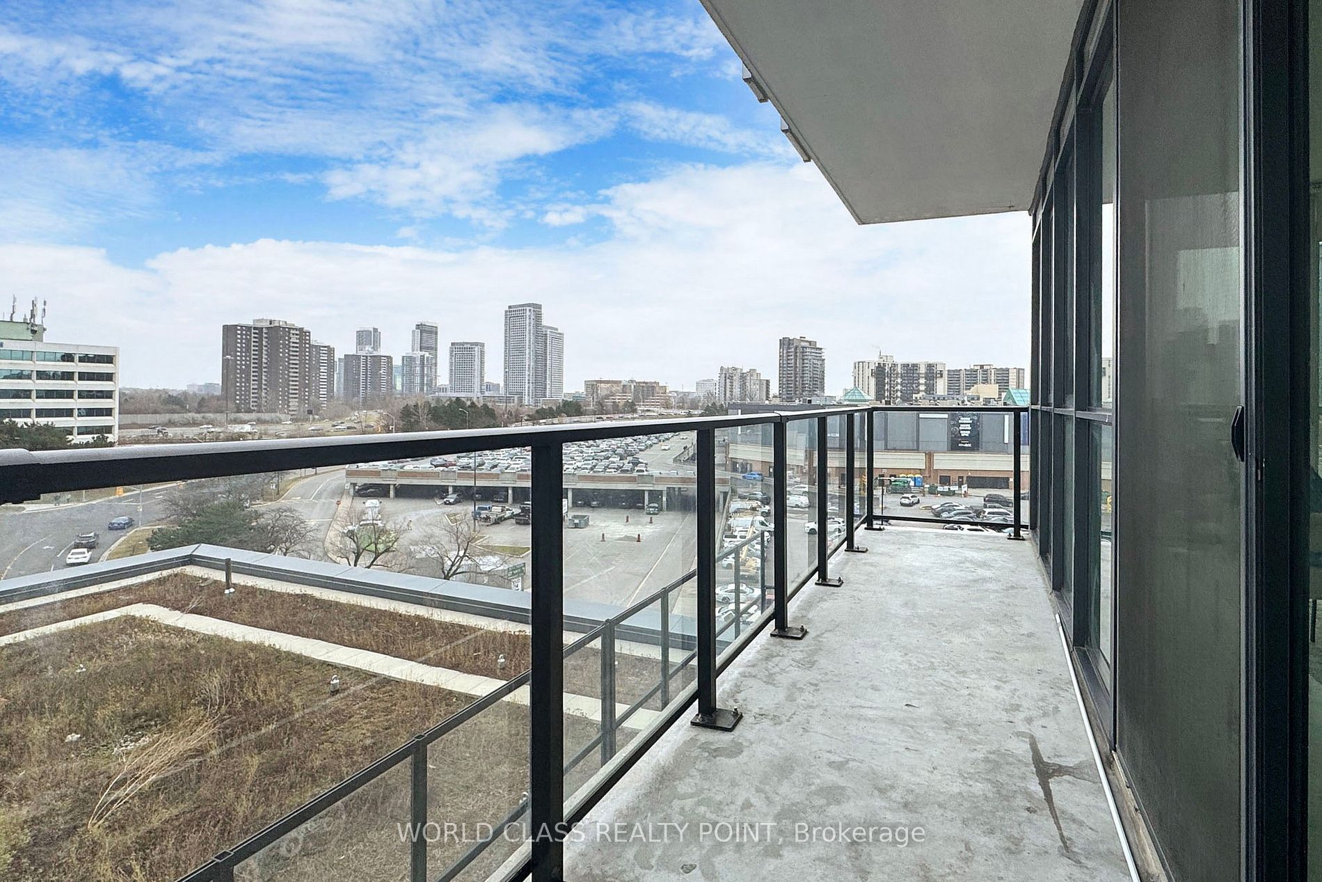 150 Fairview Mall Dr E, #611