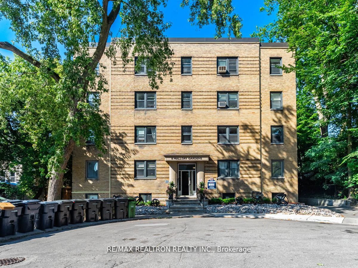 8 Mallory Gdns, #4