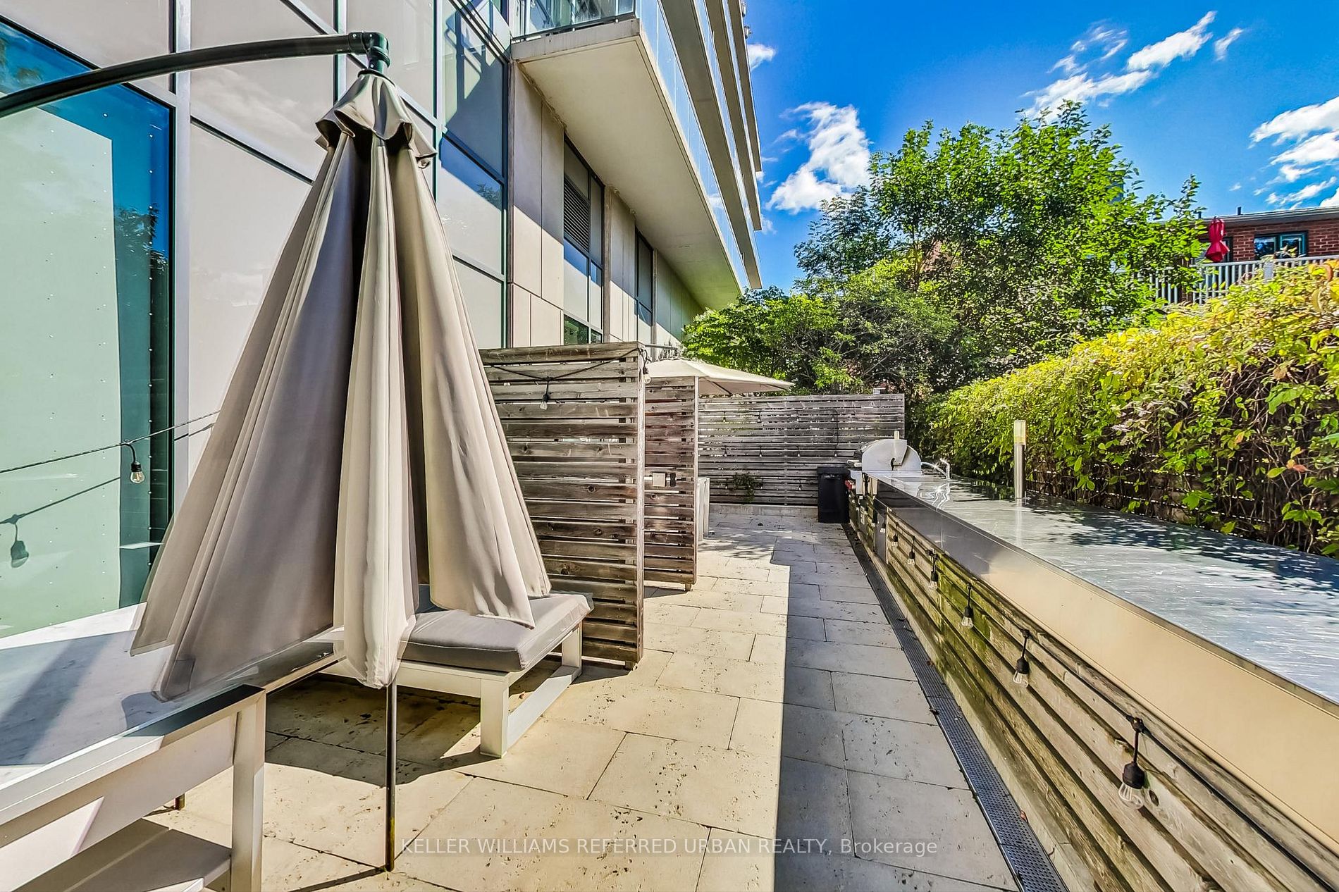 775 King St W, #426