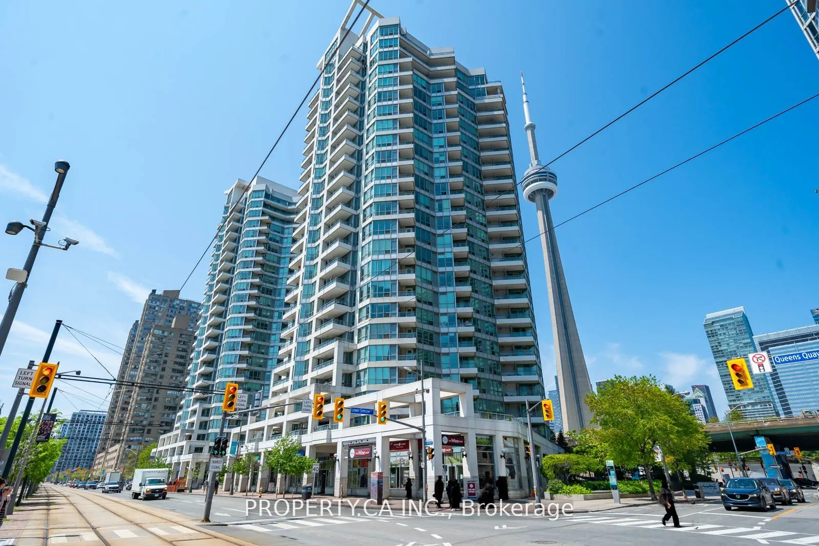 230 Queens Quay W #1815