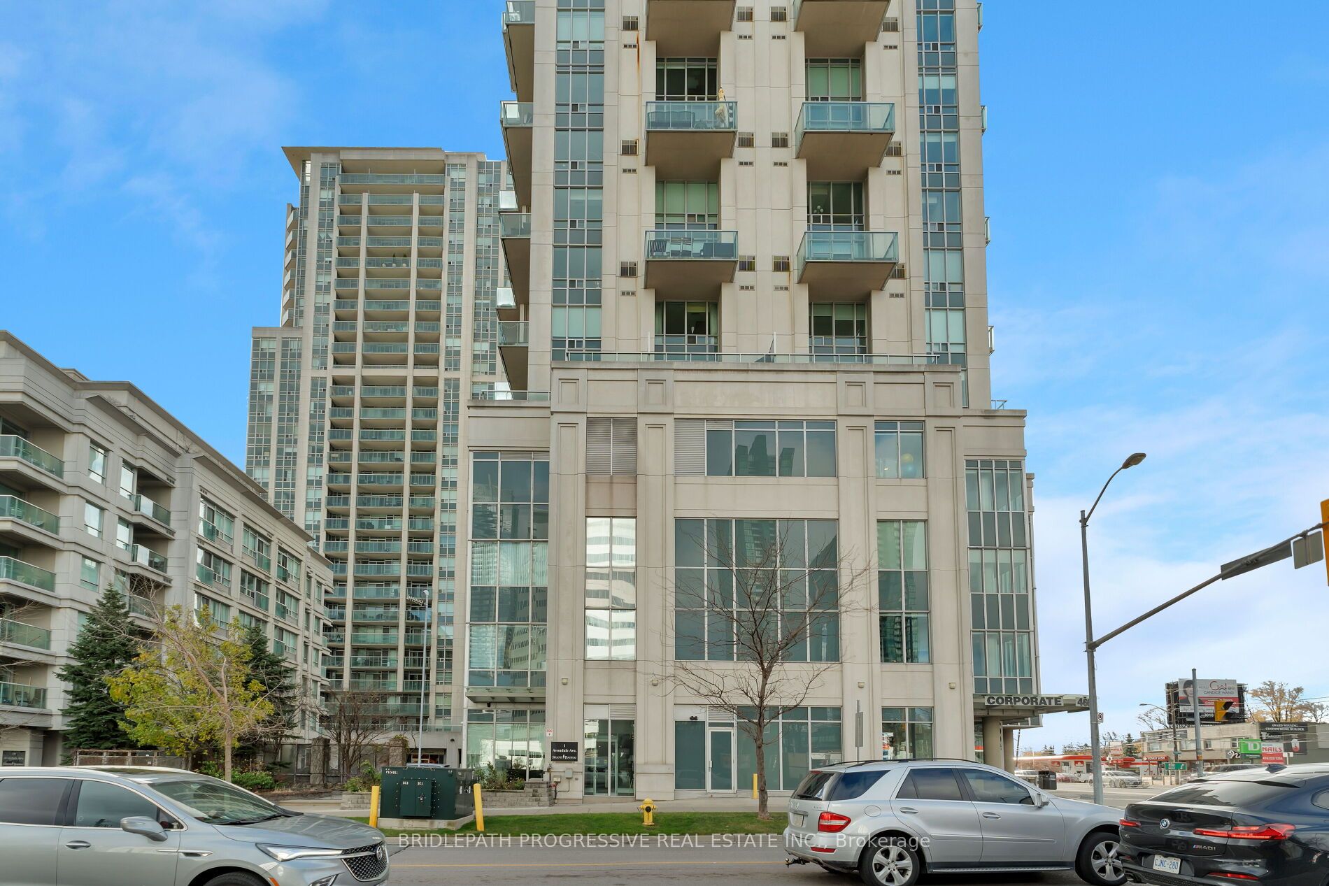 1 Avondale Ave, #509