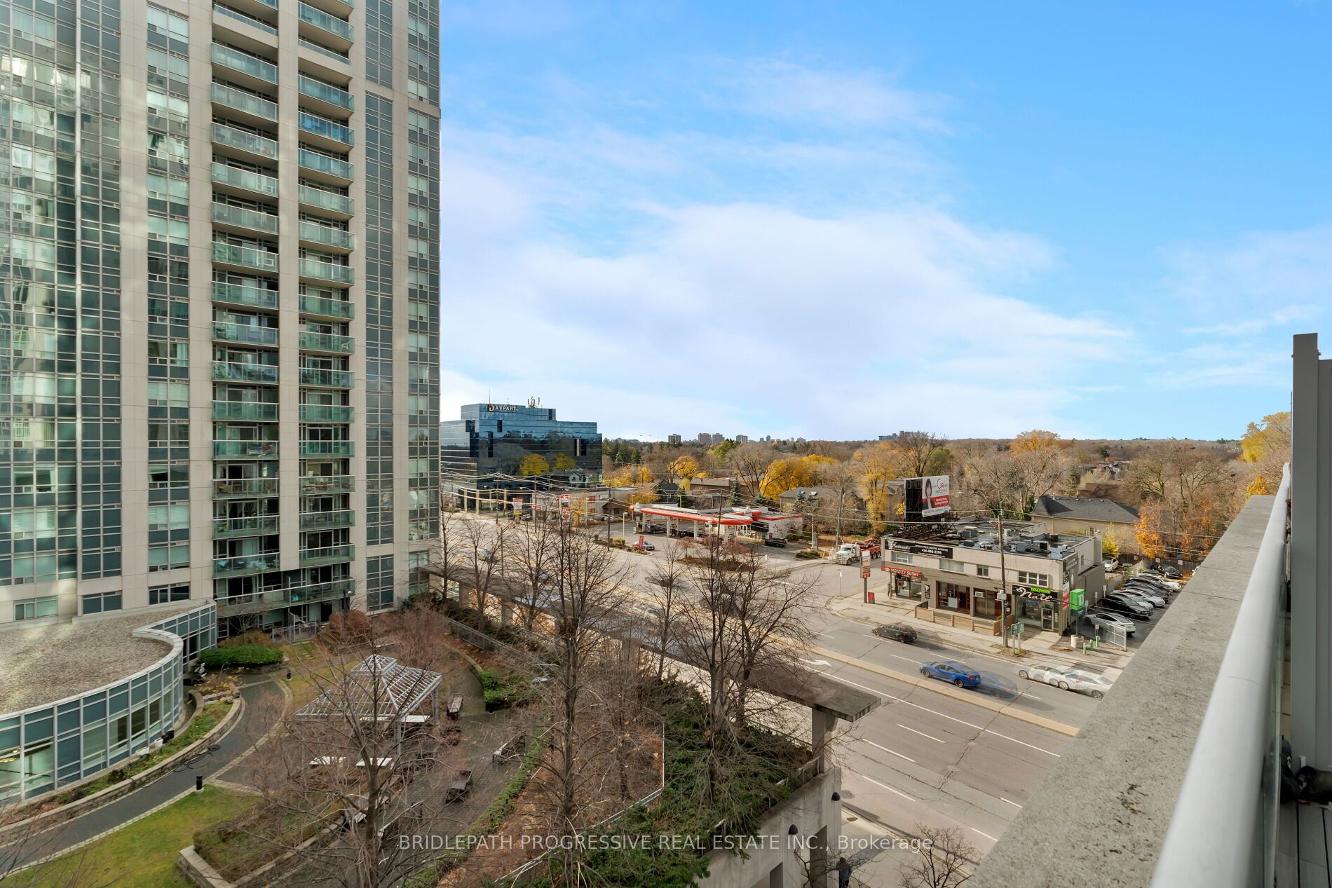 1 Avondale Ave, #509