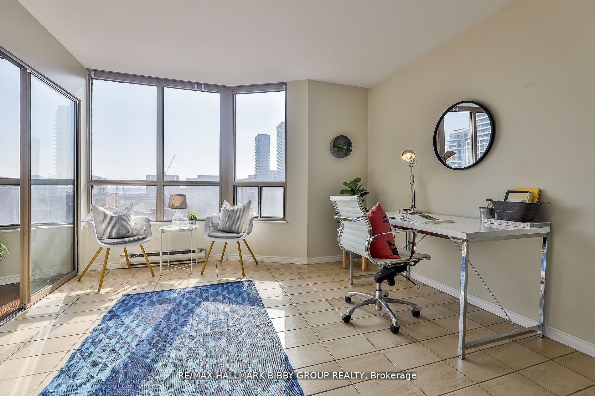 160 Frederick St, #803