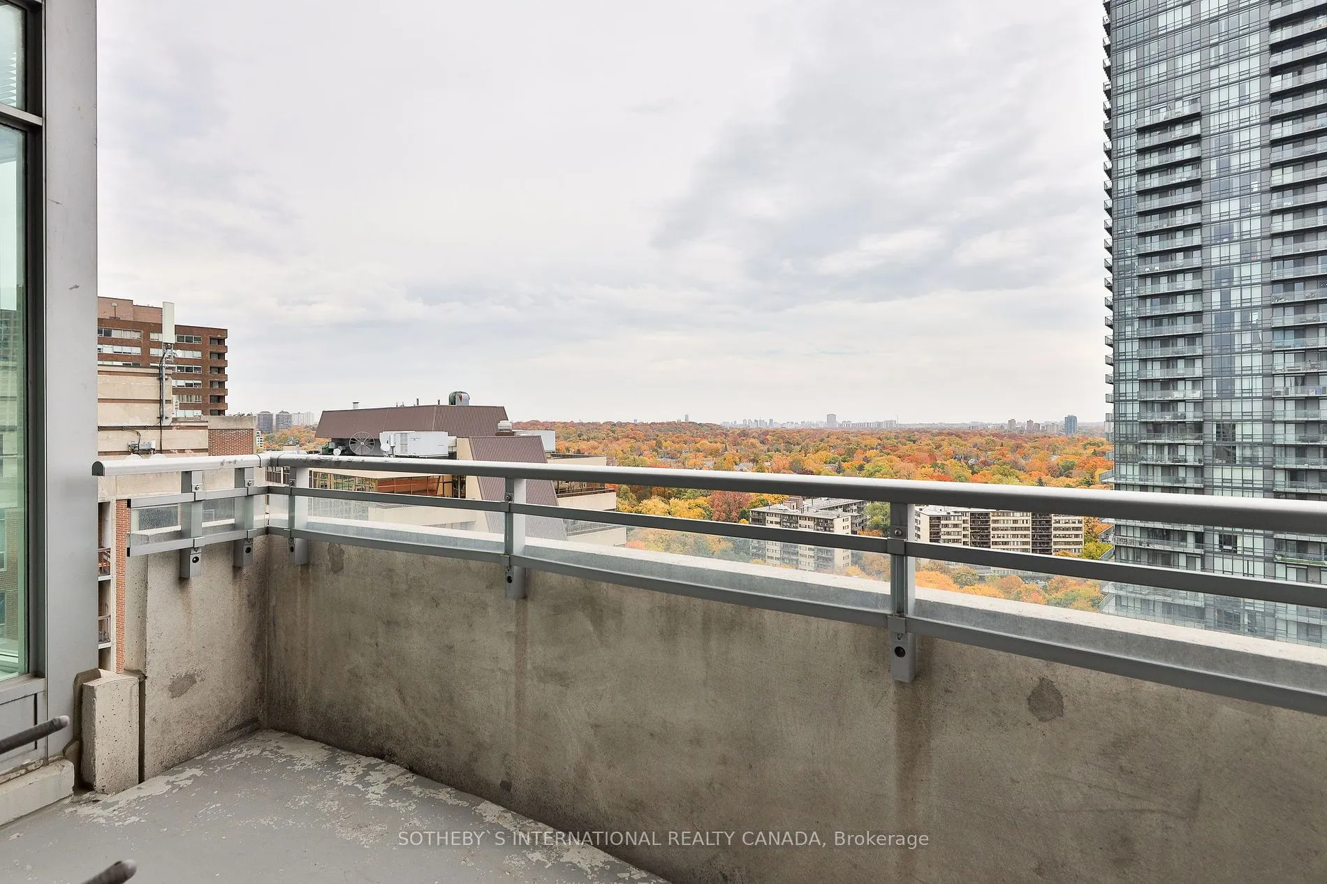 8 Scollard St, #Ph 201
