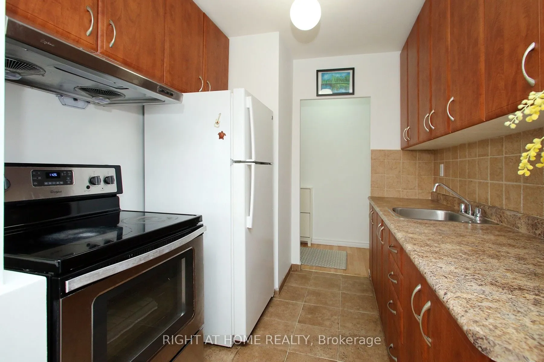 59 Neptune Dr, #301
