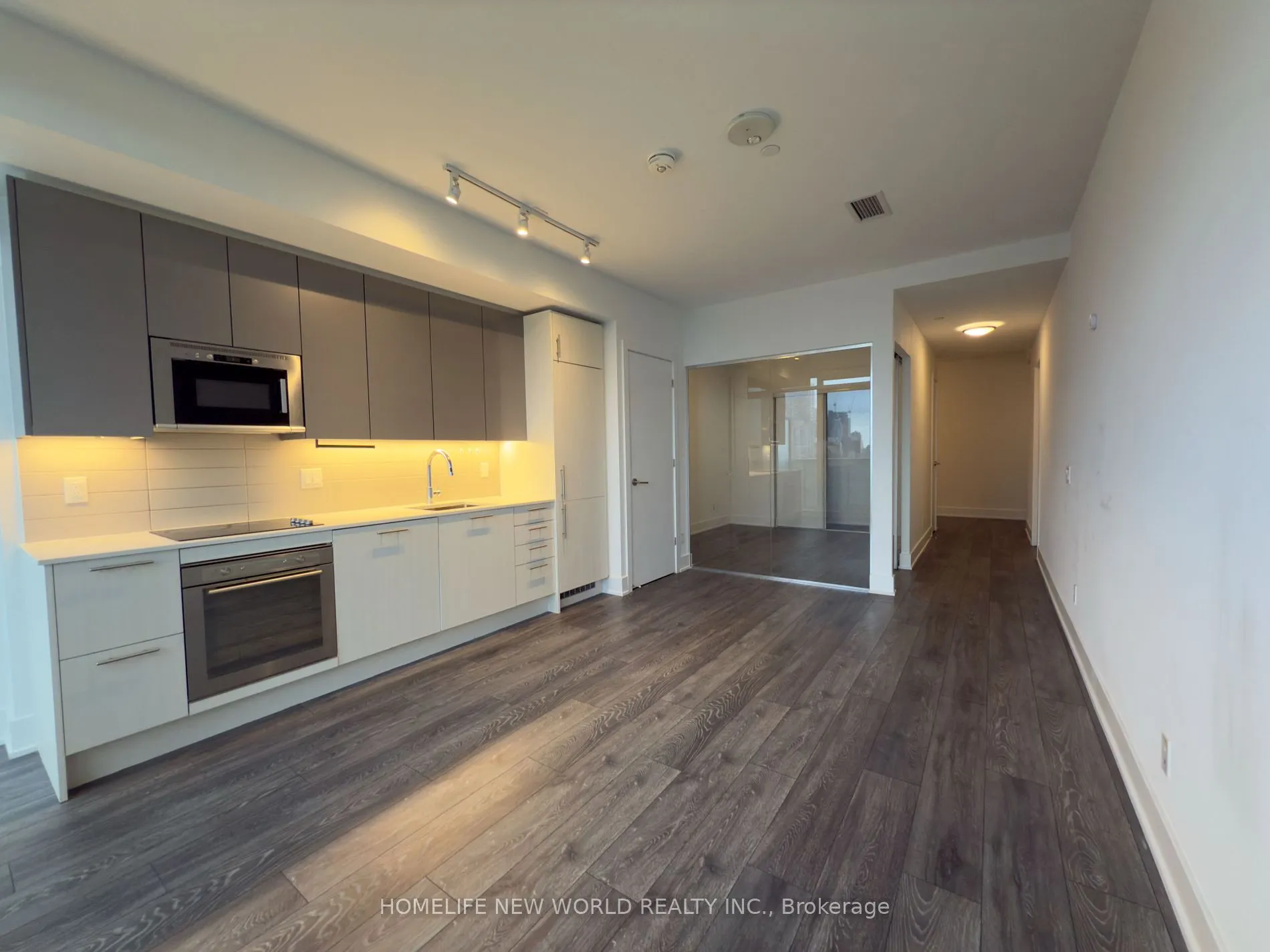 403 Church St, #2413