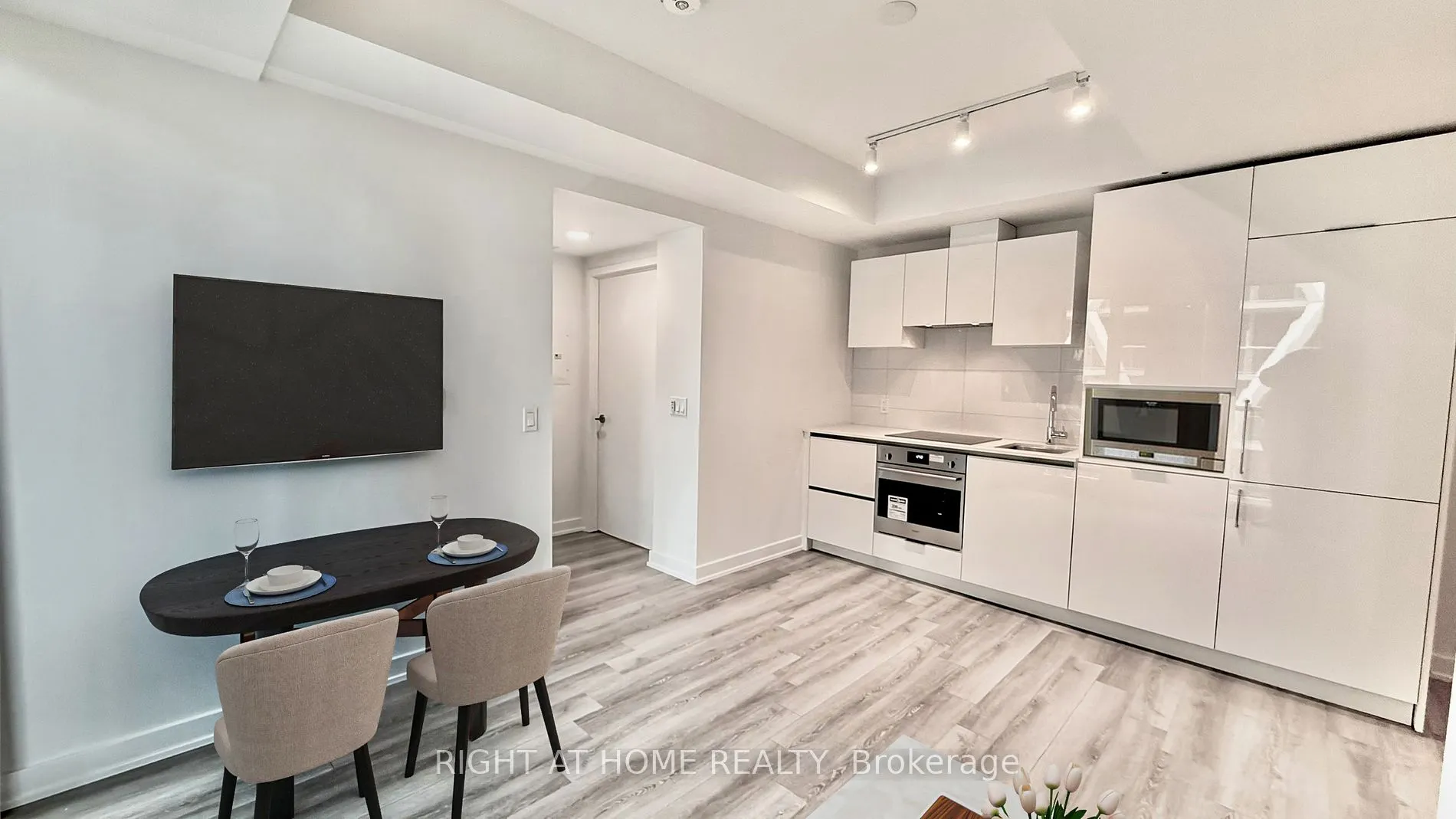 238 Simcoe St, #3306