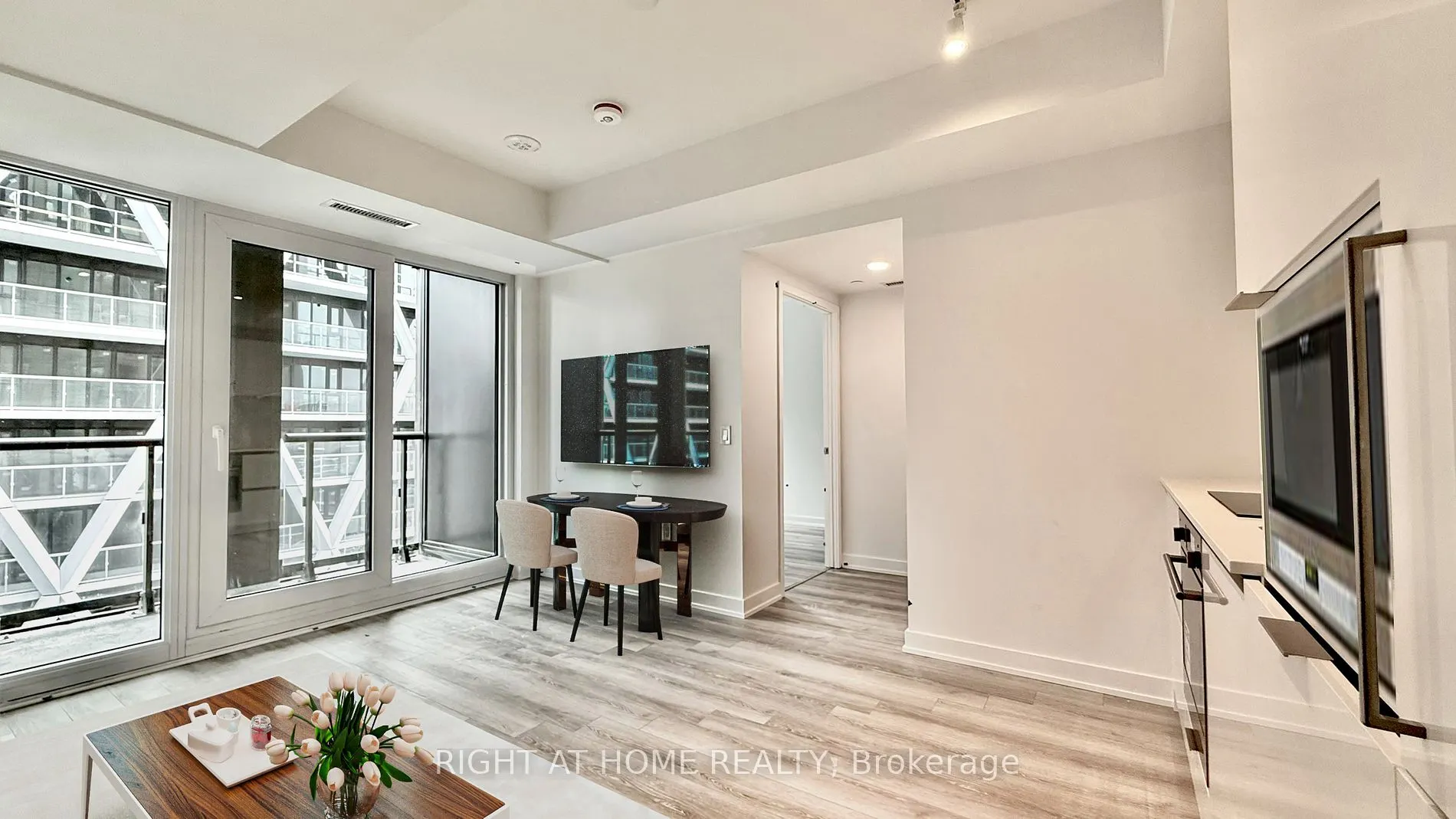 238 Simcoe St, #3306