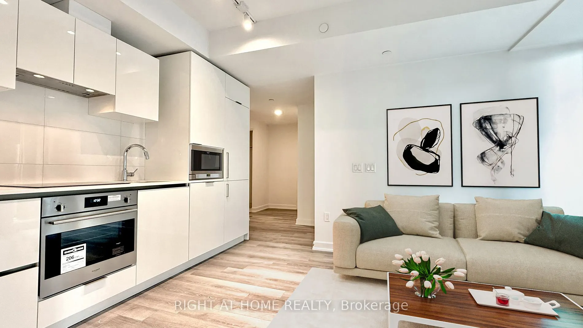 238 Simcoe St, #3306