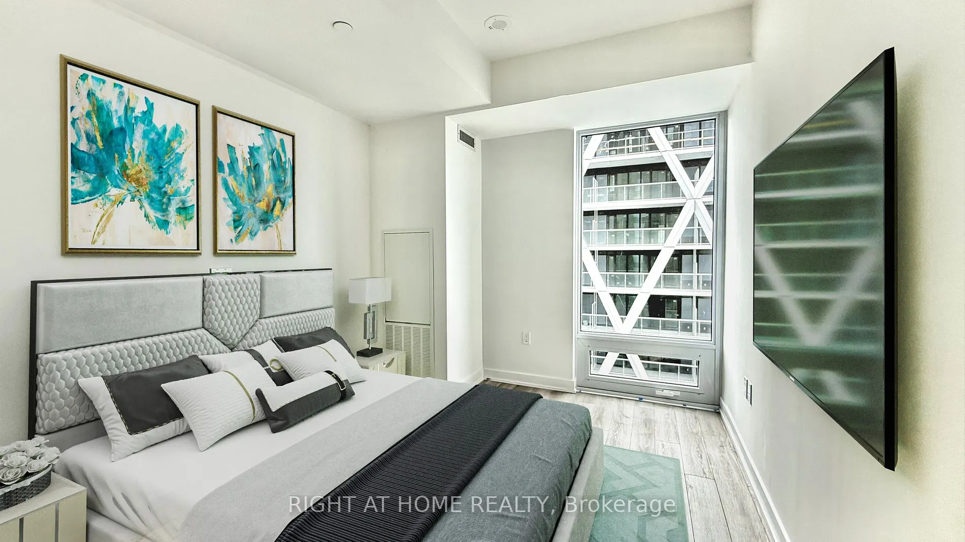 238 Simcoe St, #3306