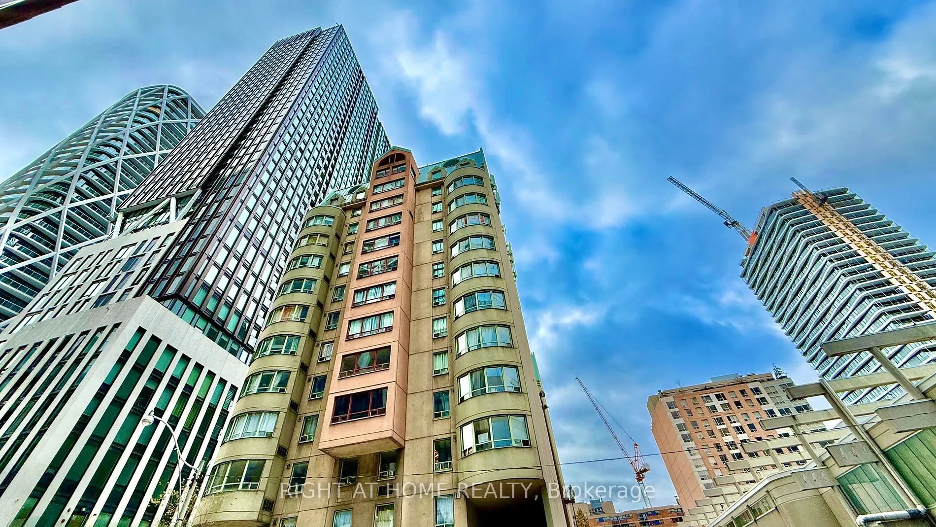 238 Simcoe St, #3306