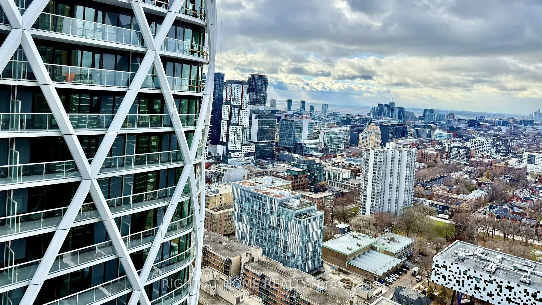 238 Simcoe St, #3306