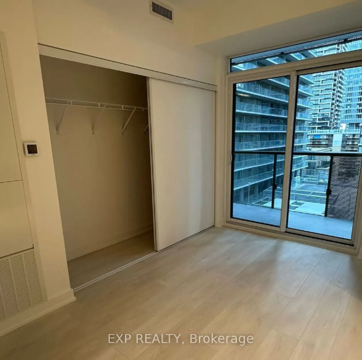 117 Broadway Ave, #802