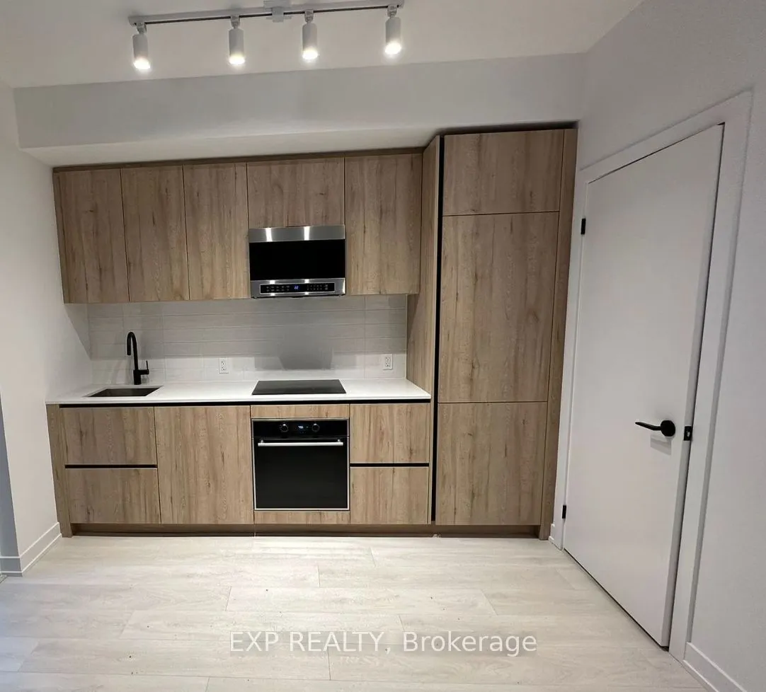 117 Broadway Ave, #802