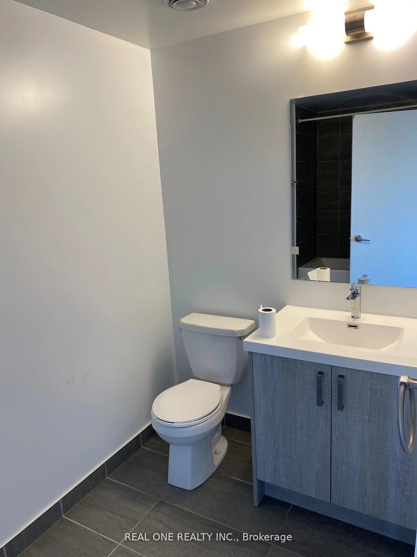 77 Mutual St, #1409