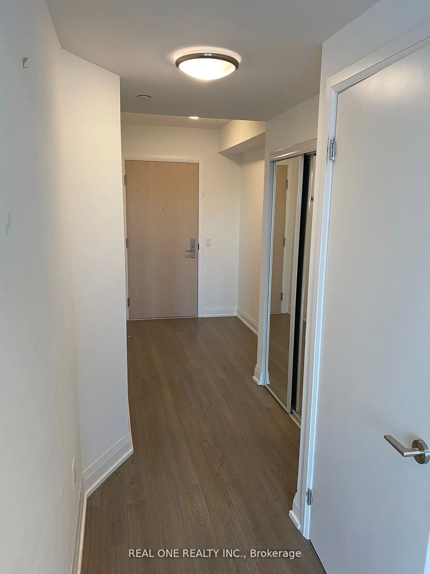 77 Mutual St, #1409