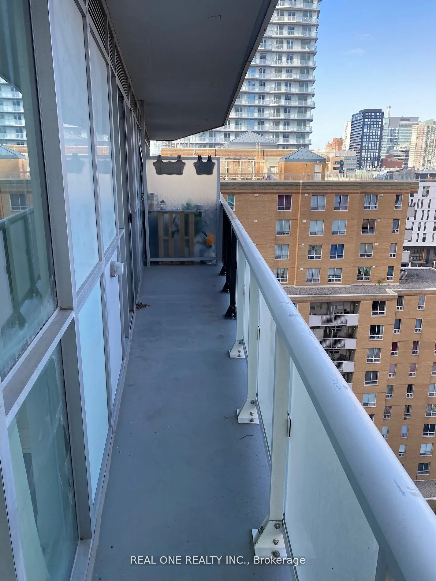 77 Mutual St, #1409