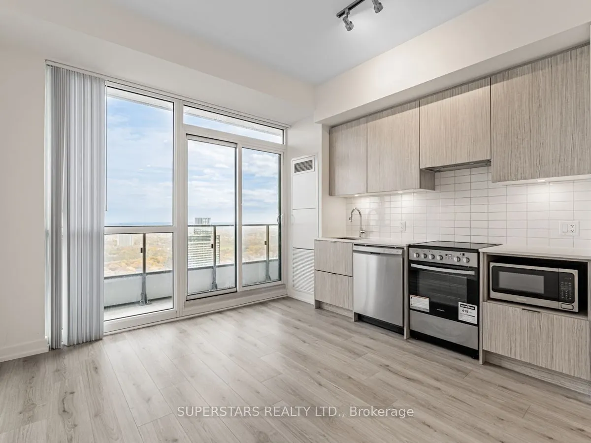 395 Bloor St E, #4508