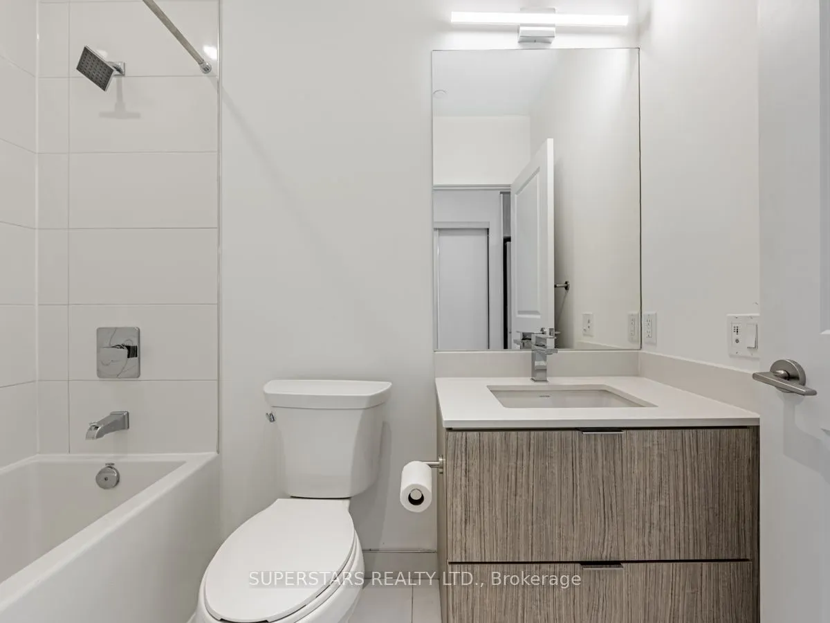 395 Bloor St E, #4508