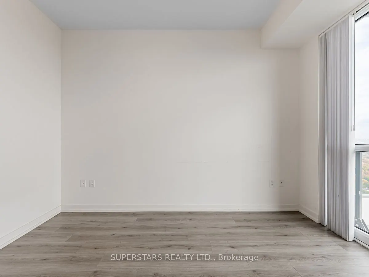 395 Bloor St E, #4508