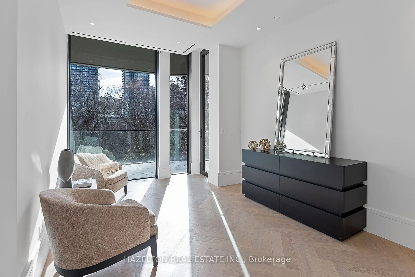 7 Dale Avenue, #304
