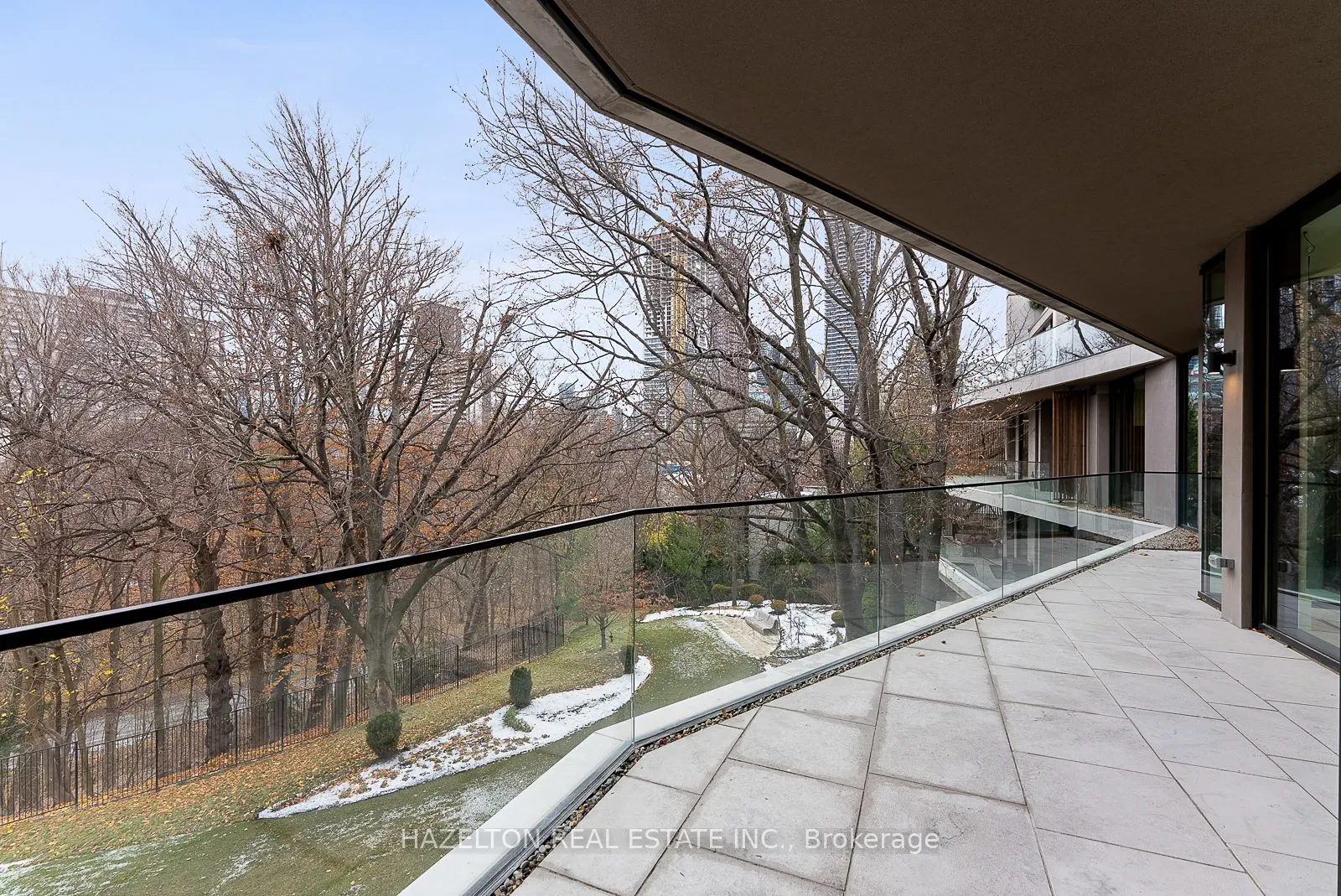 7 Dale Avenue, #304