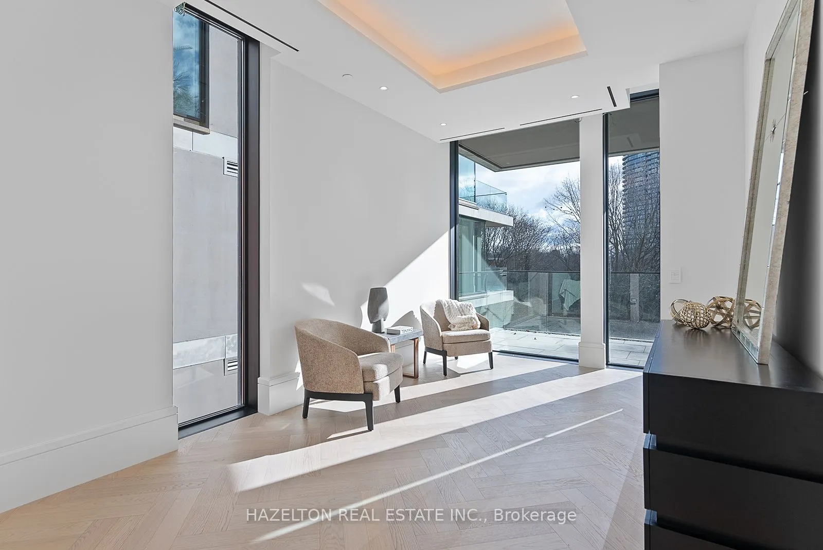 7 Dale Avenue, #304