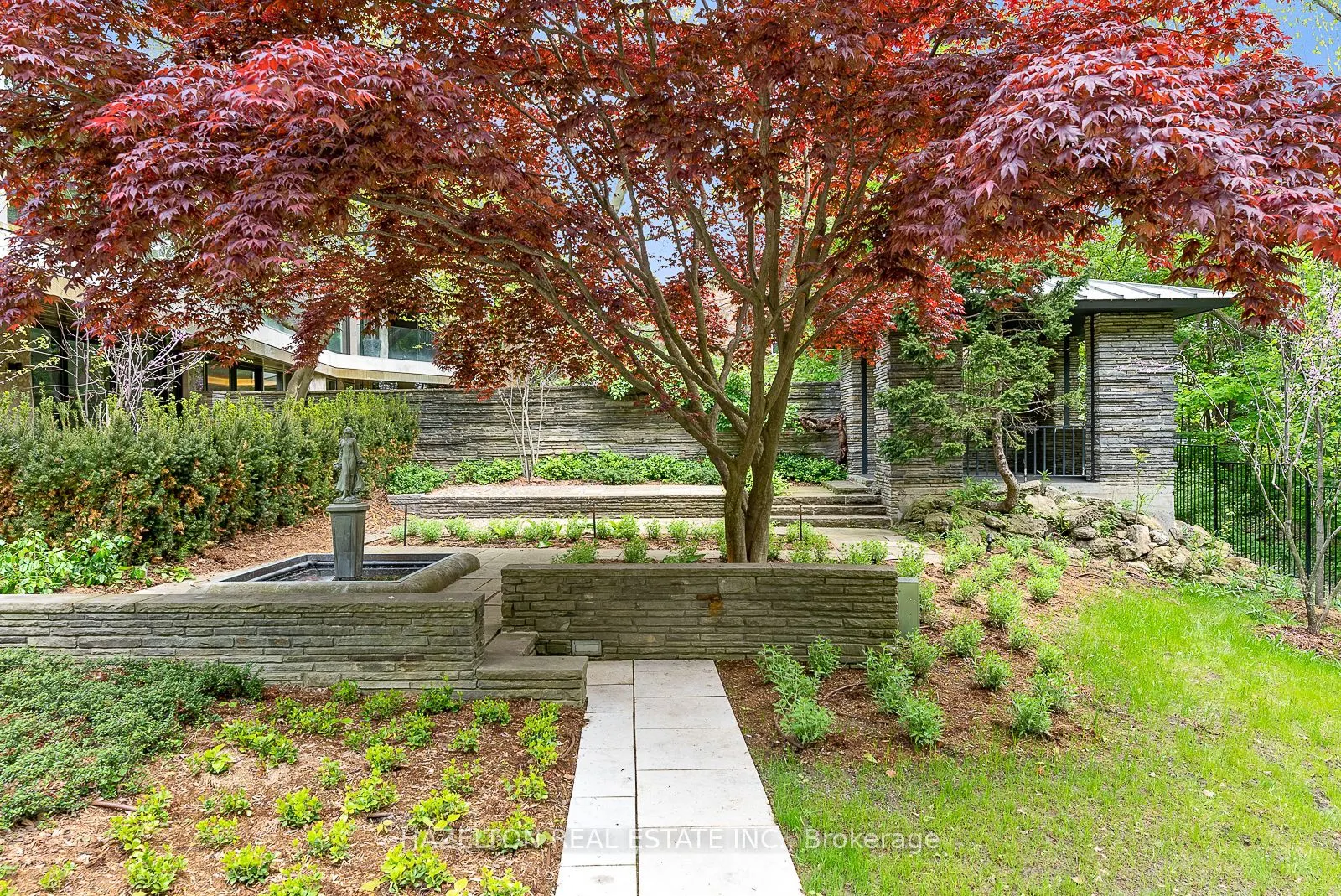 7 Dale Avenue, #304