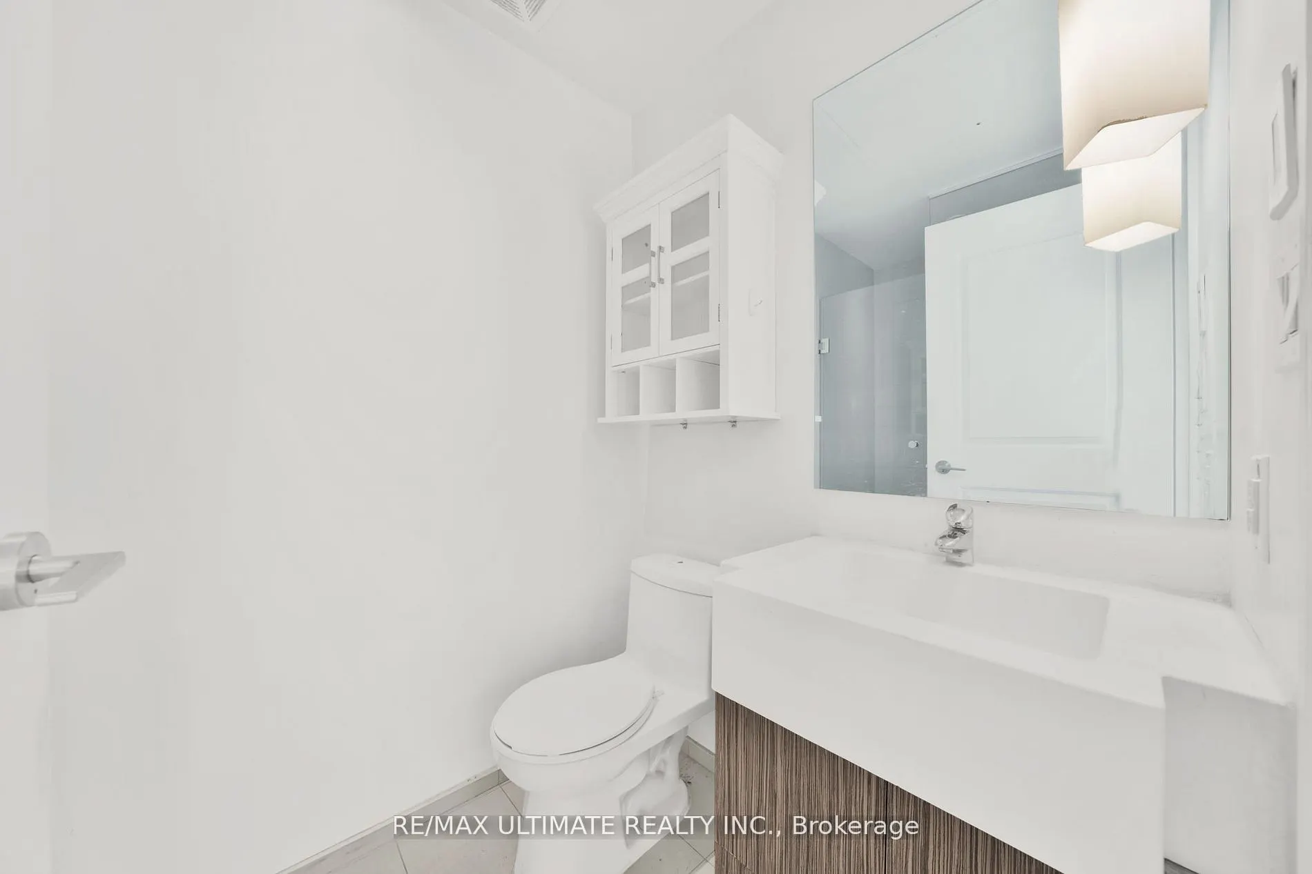 8 The Esplanade St, #506