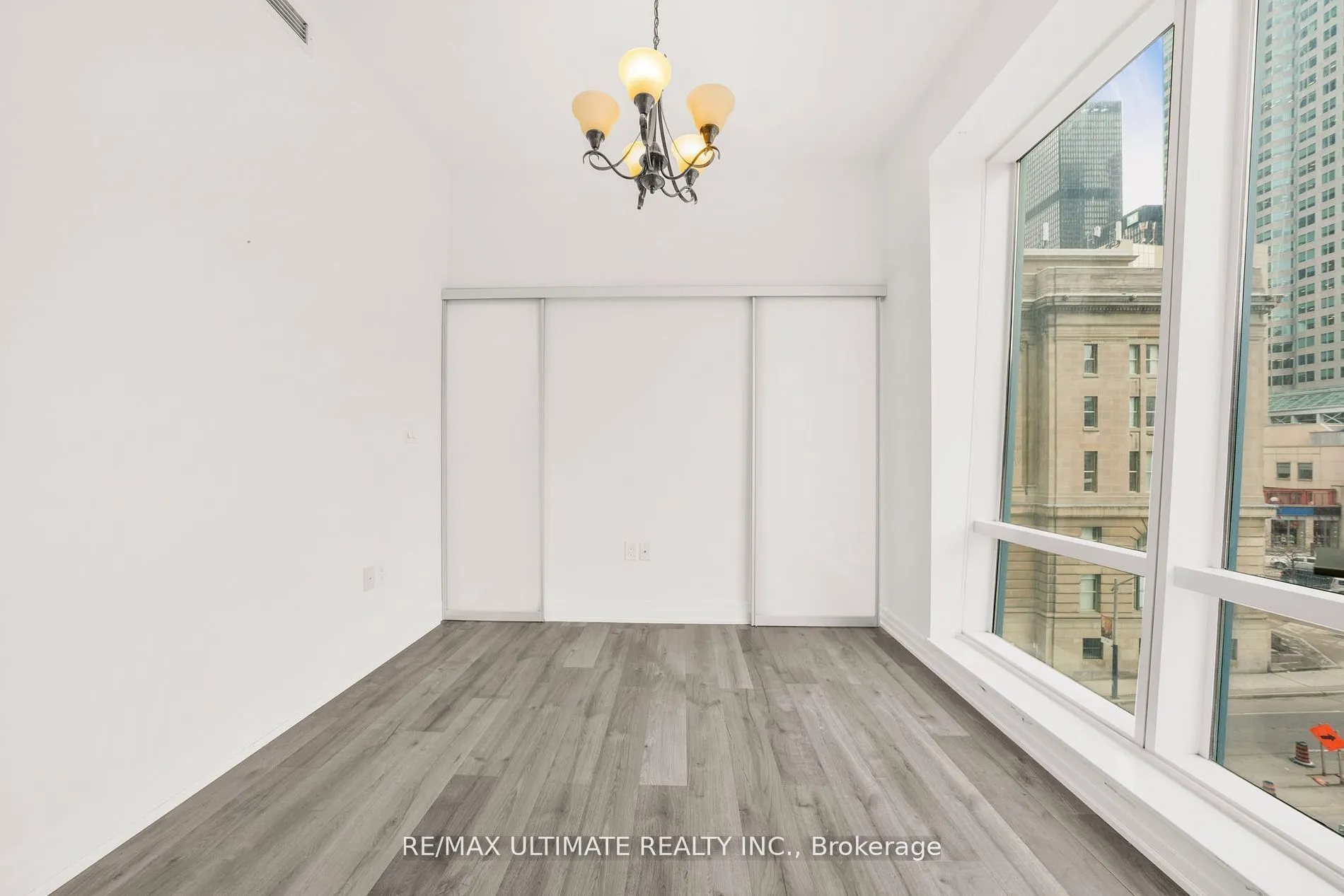 8 The Esplanade St, #506