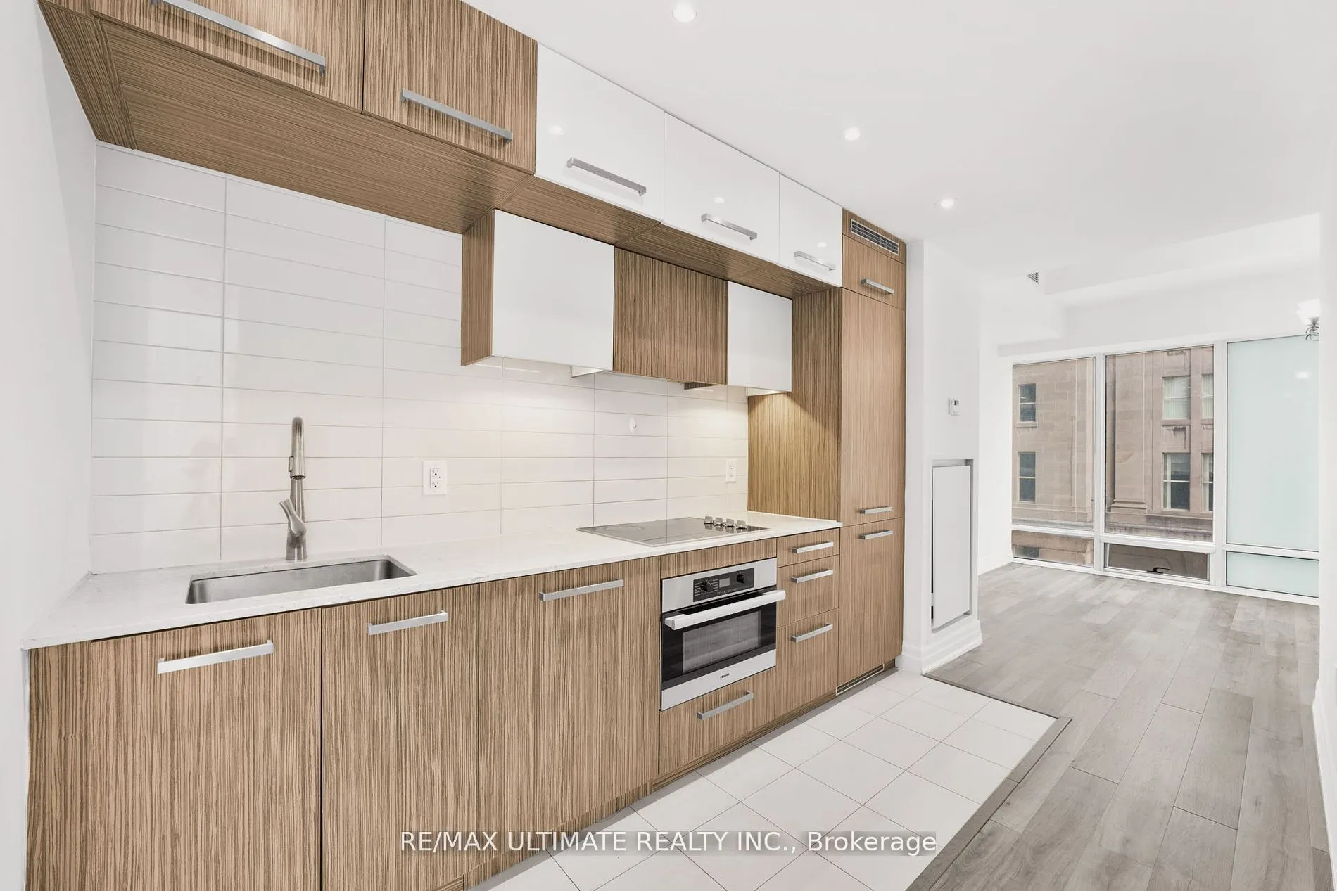 8 The Esplanade St, #506