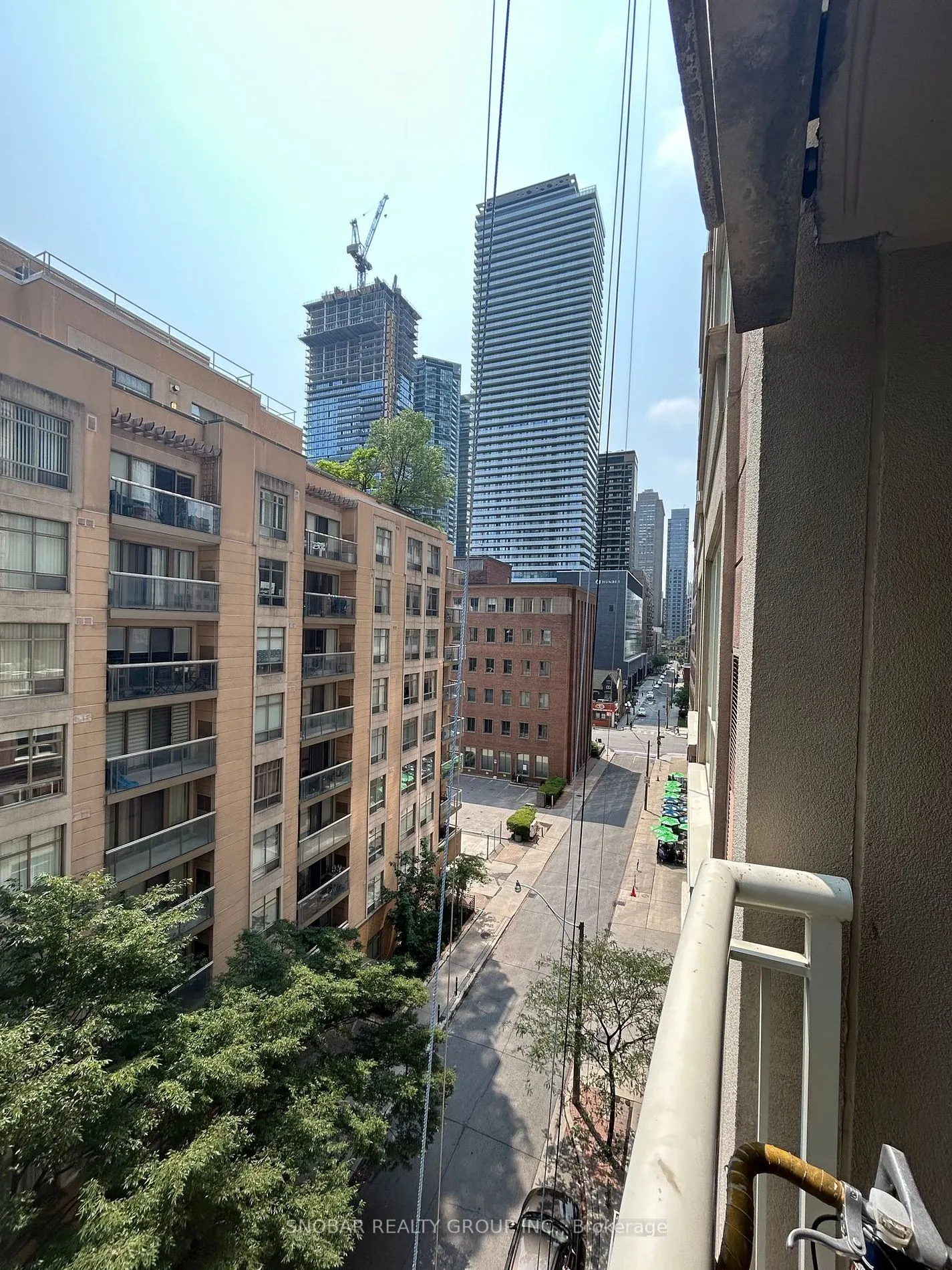 100 Hayden St, #610
