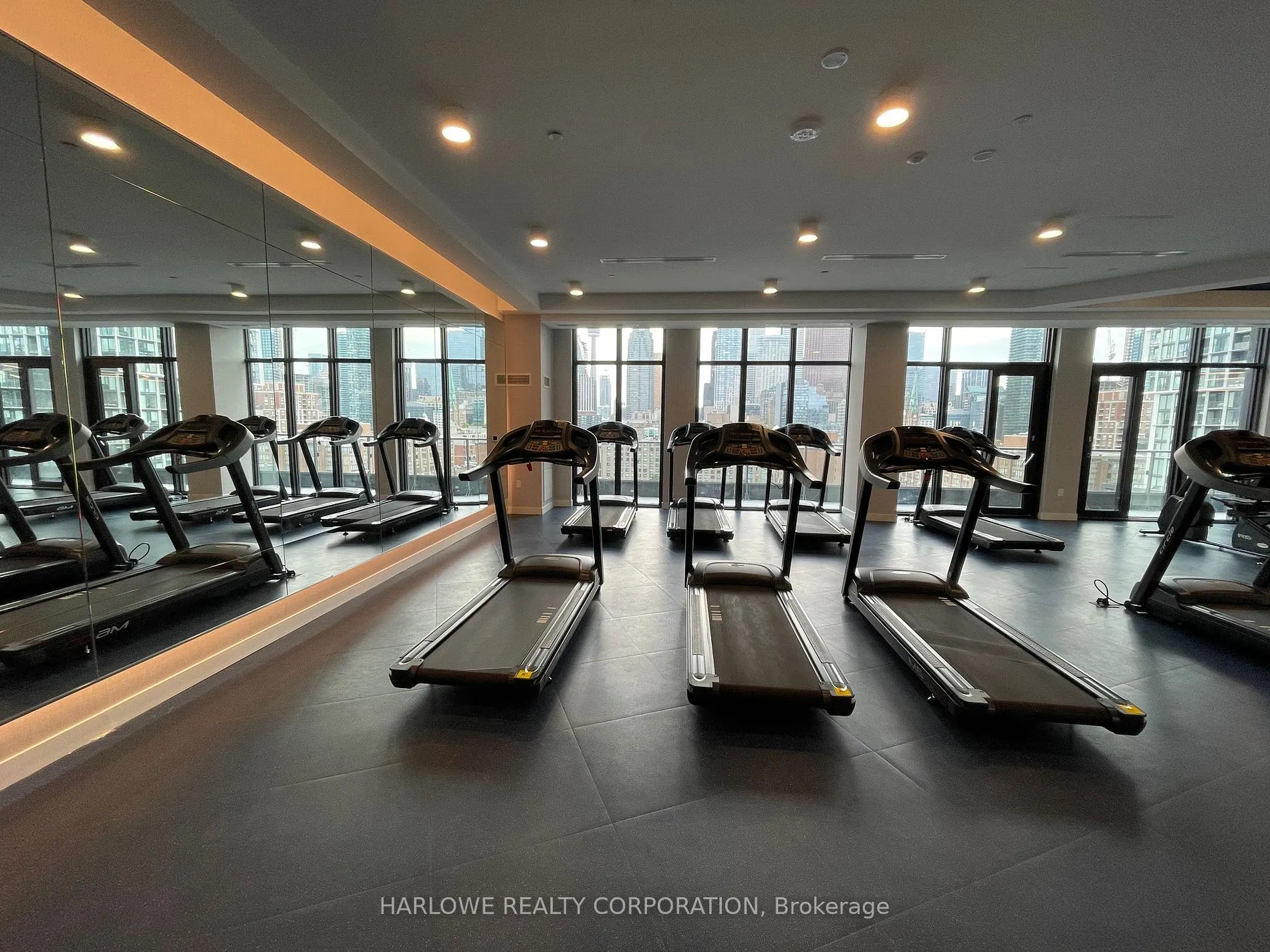 135 Lower Sherbourne St, #968 W