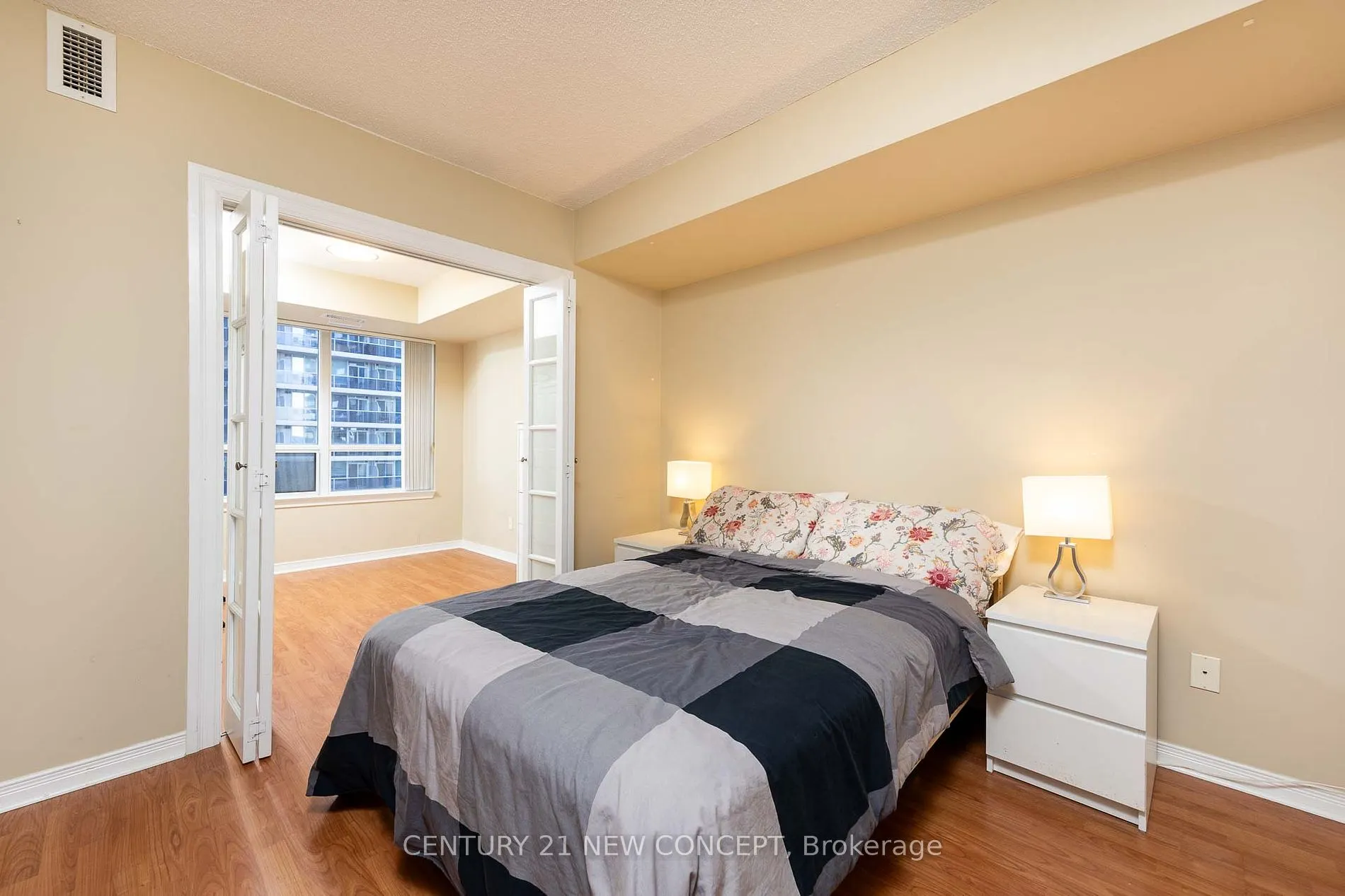 155 beecroft Rd, #1112