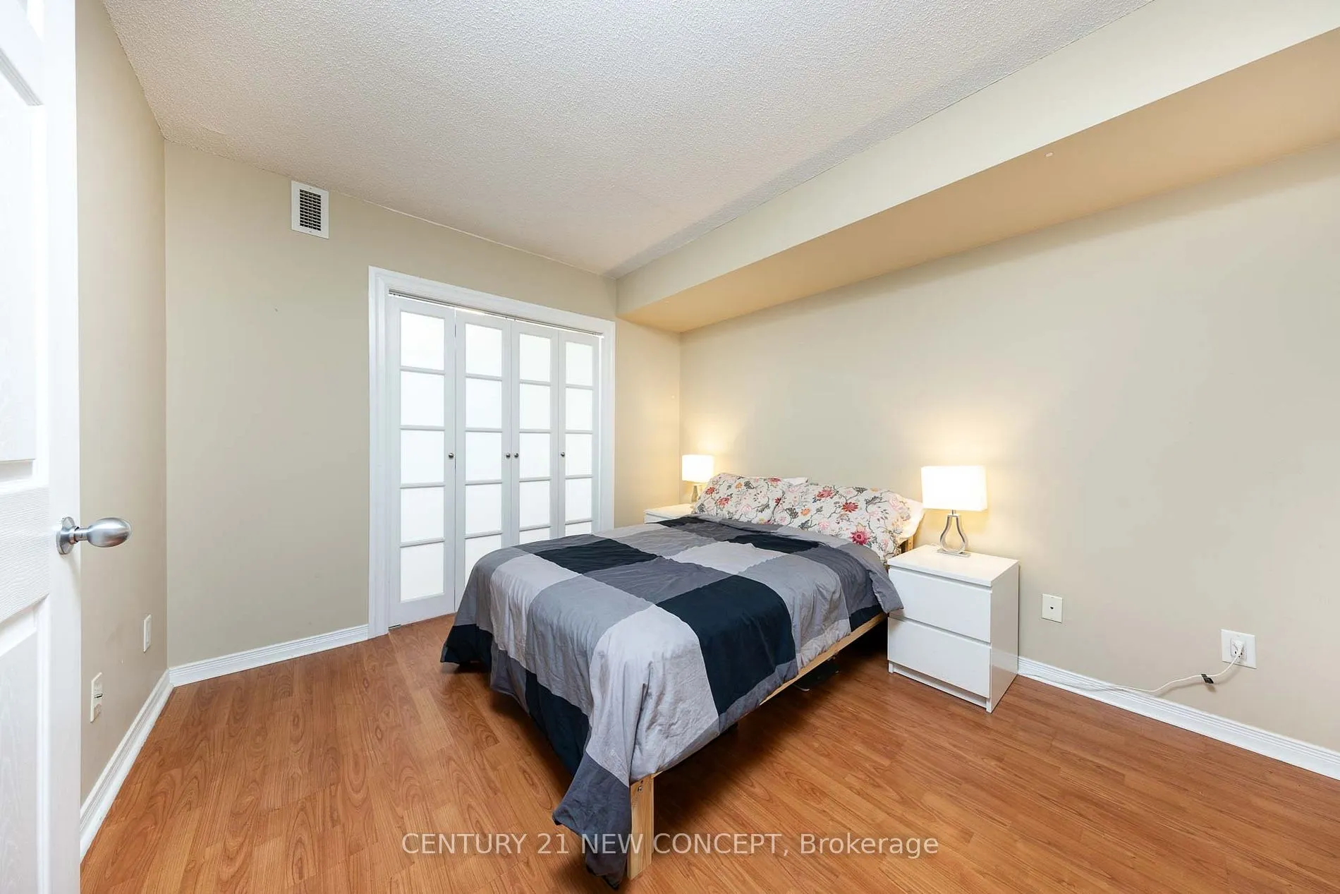 155 beecroft Rd, #1112