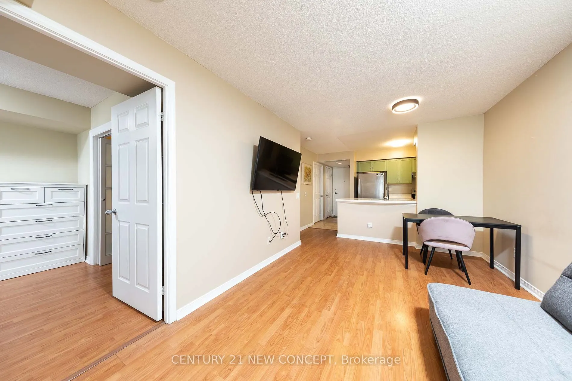 155 beecroft Rd, #1112