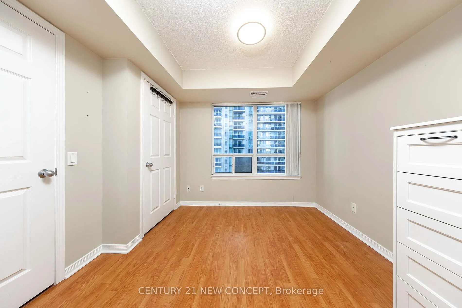 155 beecroft Rd, #1112