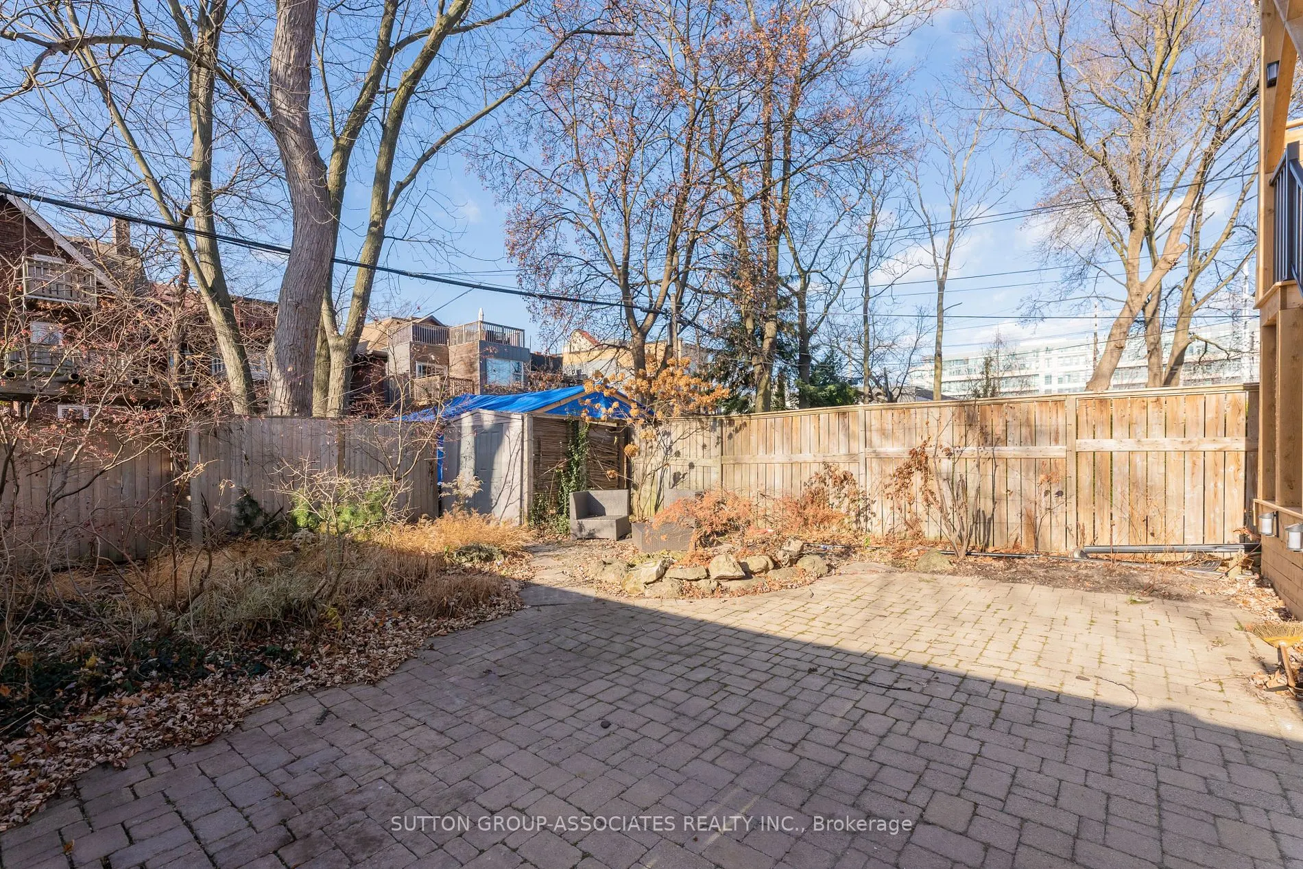 672 Huron St, #Main